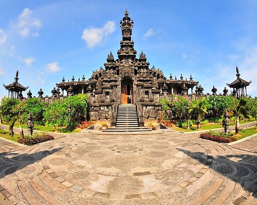 bajra-sandhi-monument-bali-golden-tour