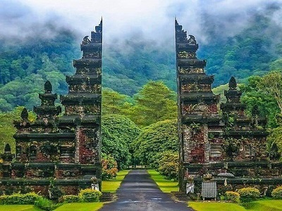 bali-handara-gate-bedugul