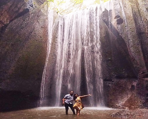 tukad-cepung-waterfall-small-bali-golden-tour