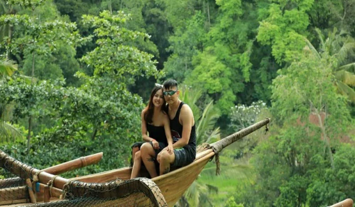 bali-swing-lost-in-the-jungle