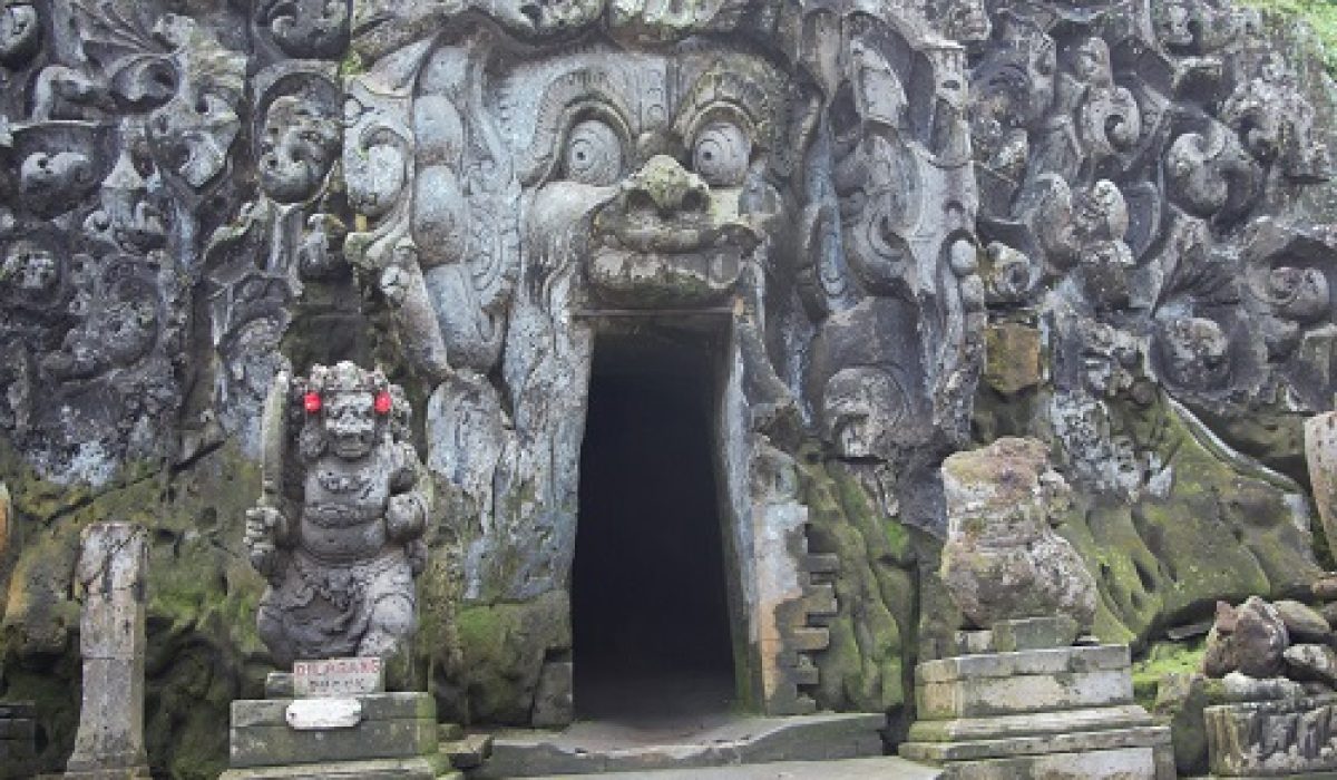 goa-gajah-temple-bali-golden-tour