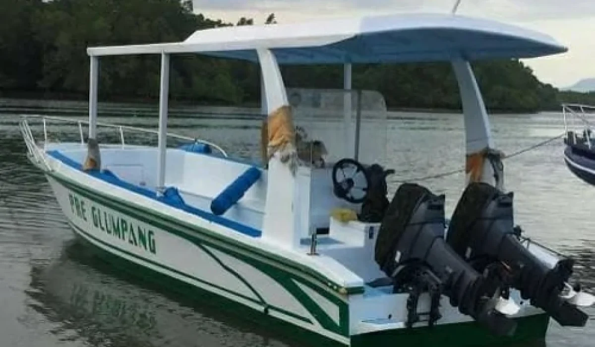 nusa-penida-snorkeling-boat